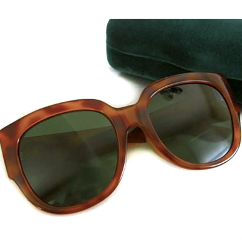 GUCCI Gold logo sunglasses